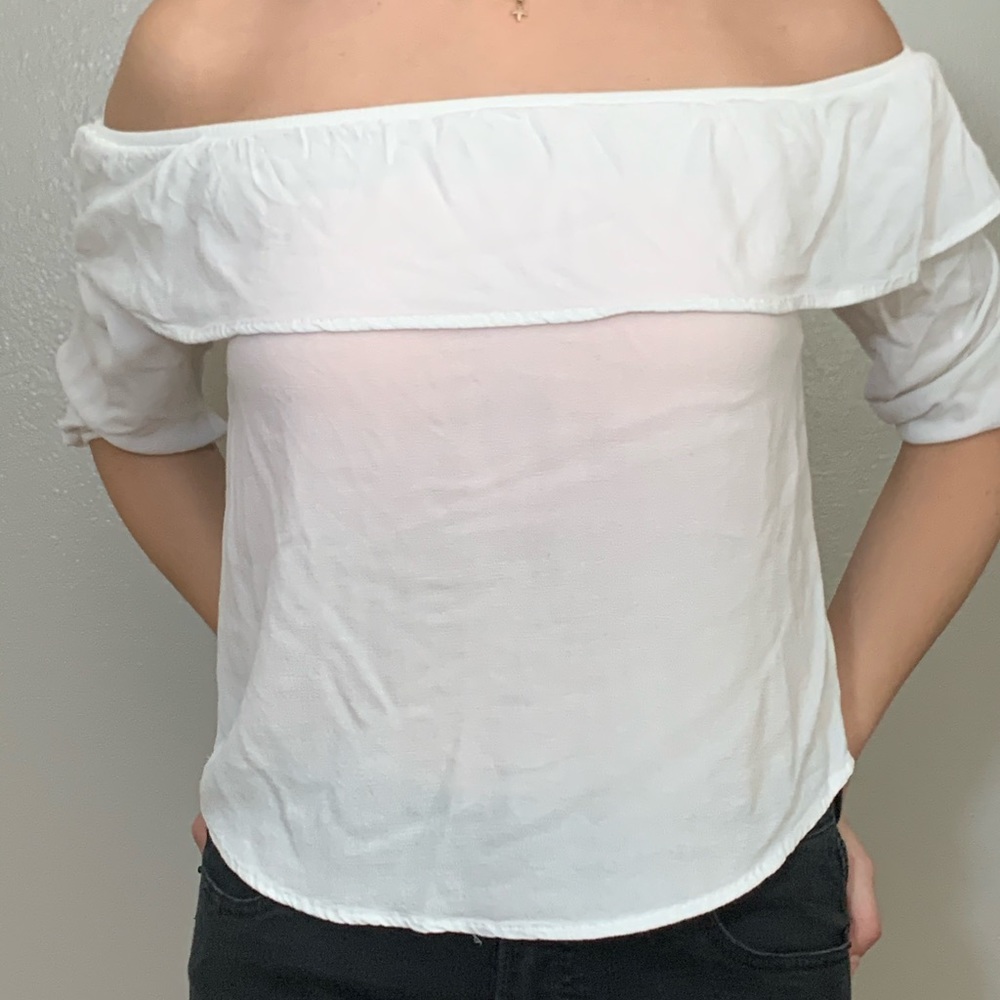 ✹5/$10 Papaya Off Shoulder white top